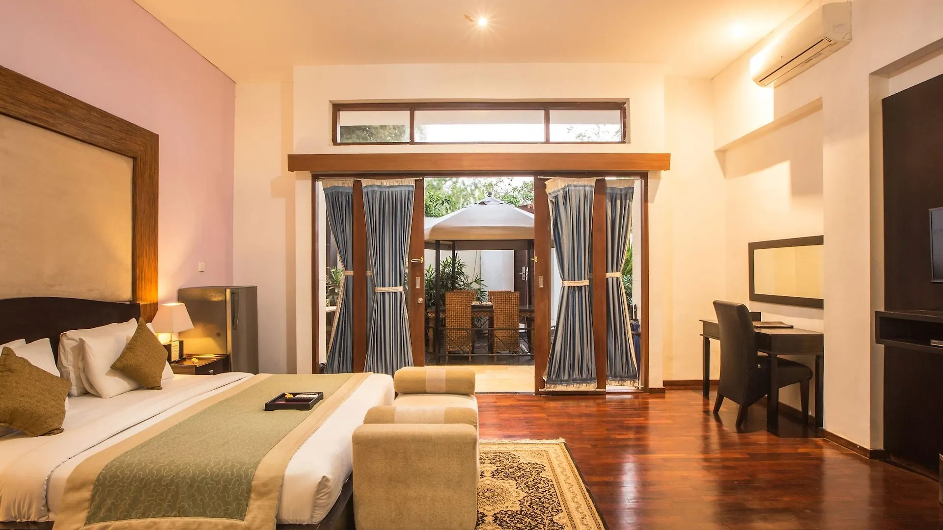 Marbella Pool Suite Seminyak