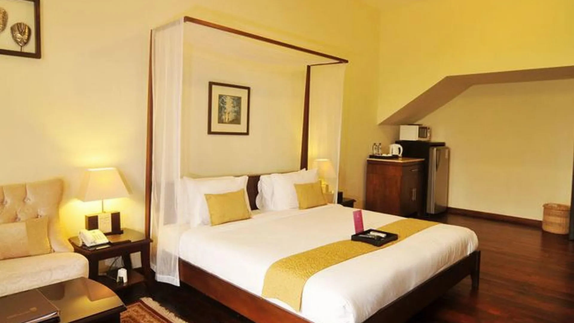 Marbella Pool Suite Seminyak