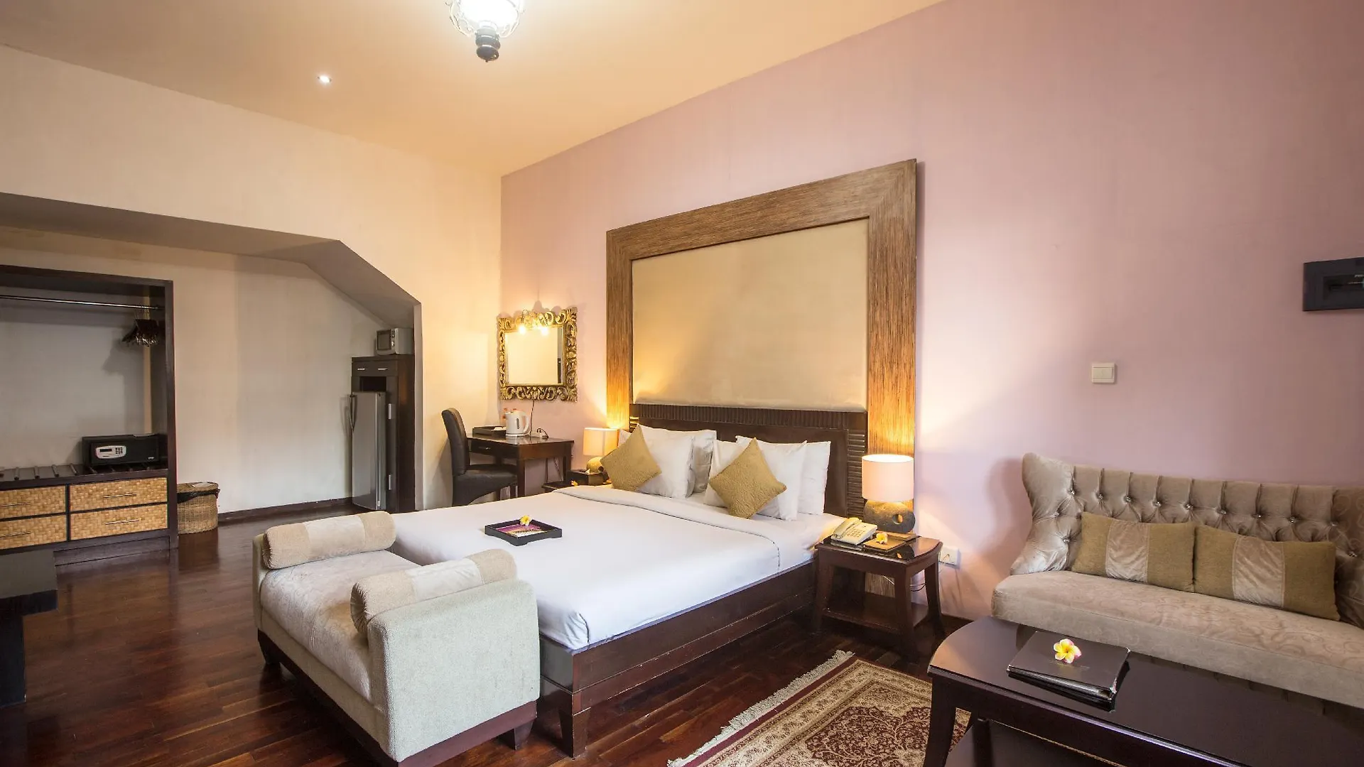 Marbella Pool Suite Seminyak