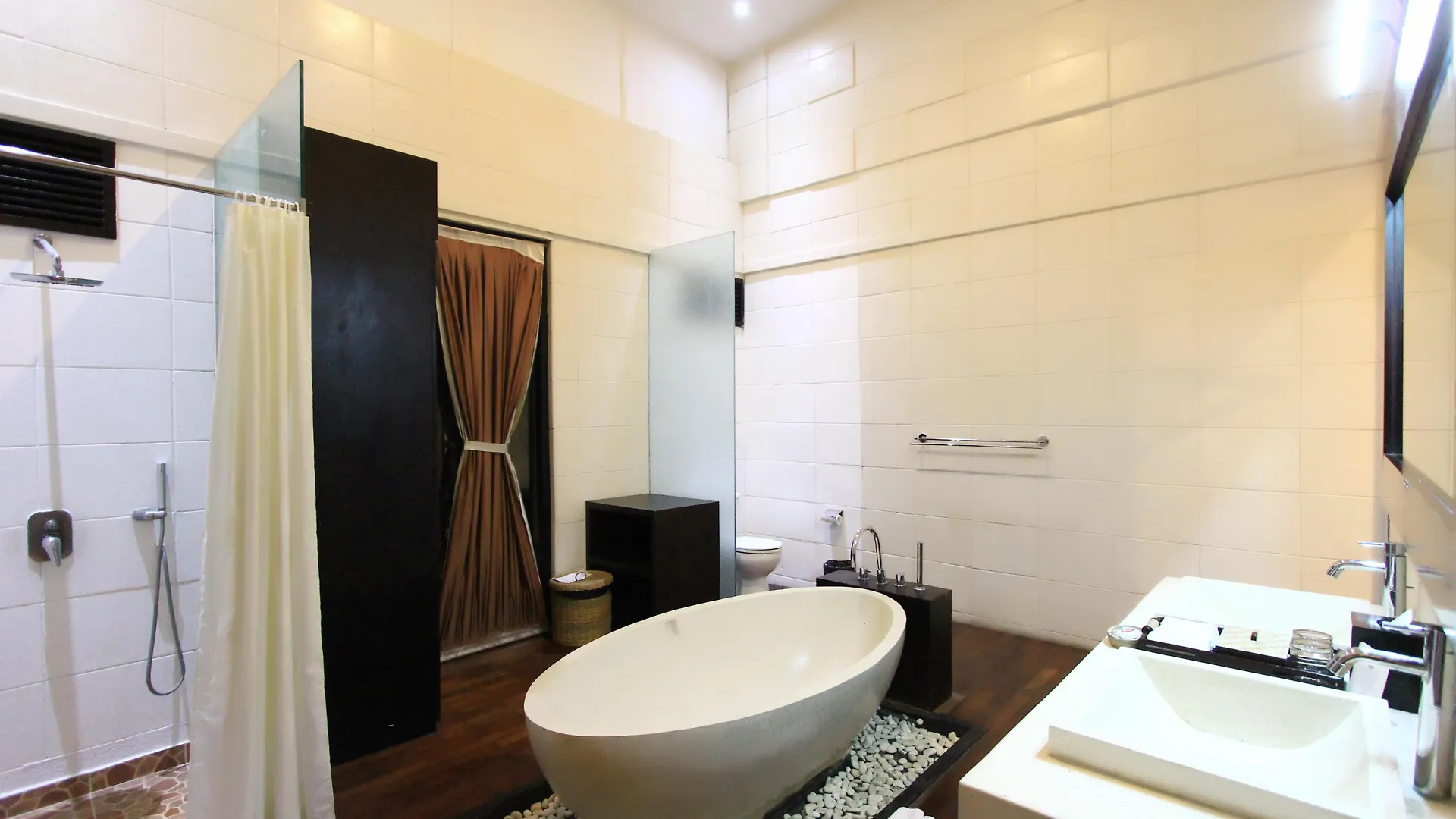 Marbella Pool Suite Seminyak 0*,  Indonézia