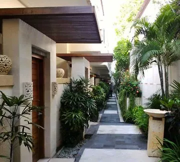 Marbella Pool Suite Seminyak Apartman