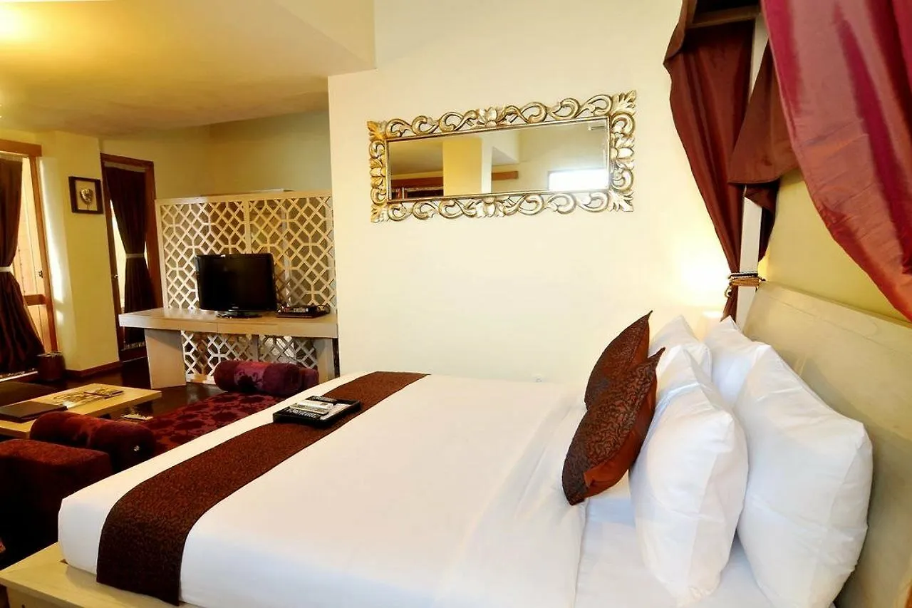 Marbella Pool Suite Seminyak 0*,